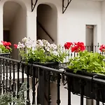 Gesse Kollarova Apartment